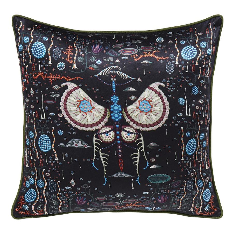 Pure silk print cushion ‚Black Lake‘ | Kunstbaron