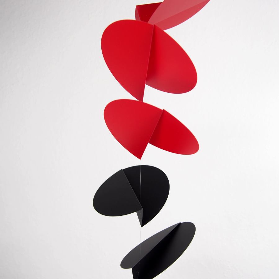 Black-Red version: Mobile Turning Leaves