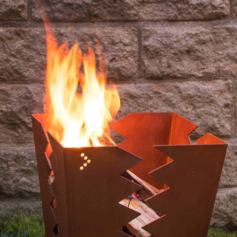Upright Saw Tooth Design Fire Basket made of Steel