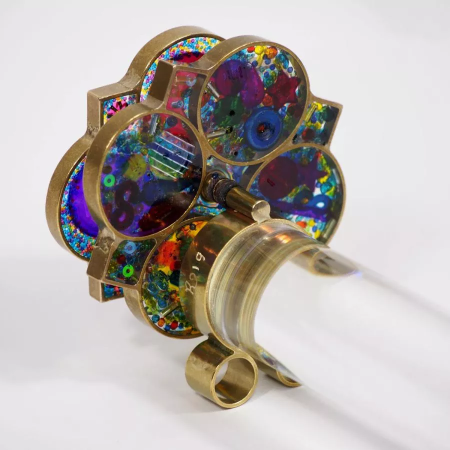 Vortex – Handgefertigtes Kaleidoskop aus Messing mit transparenter Röhre