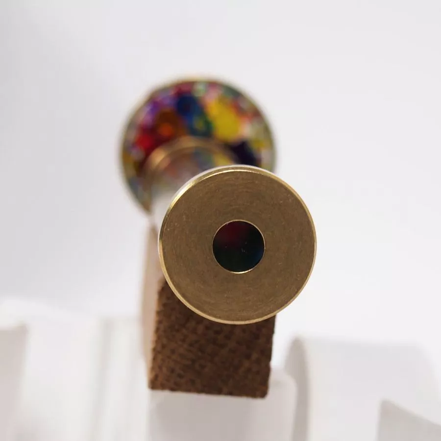 2Rad R1 – Handgefertigtes Kaleidoskop aus Messing mit zwei Farbrädern
