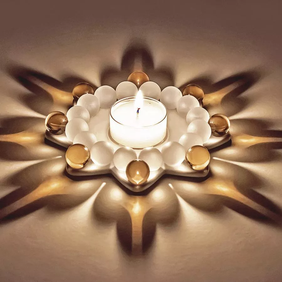 Teelicht-Kerzenständer "Glasperlenstern" mit kunstvoller Lichtbrechung – Gloria