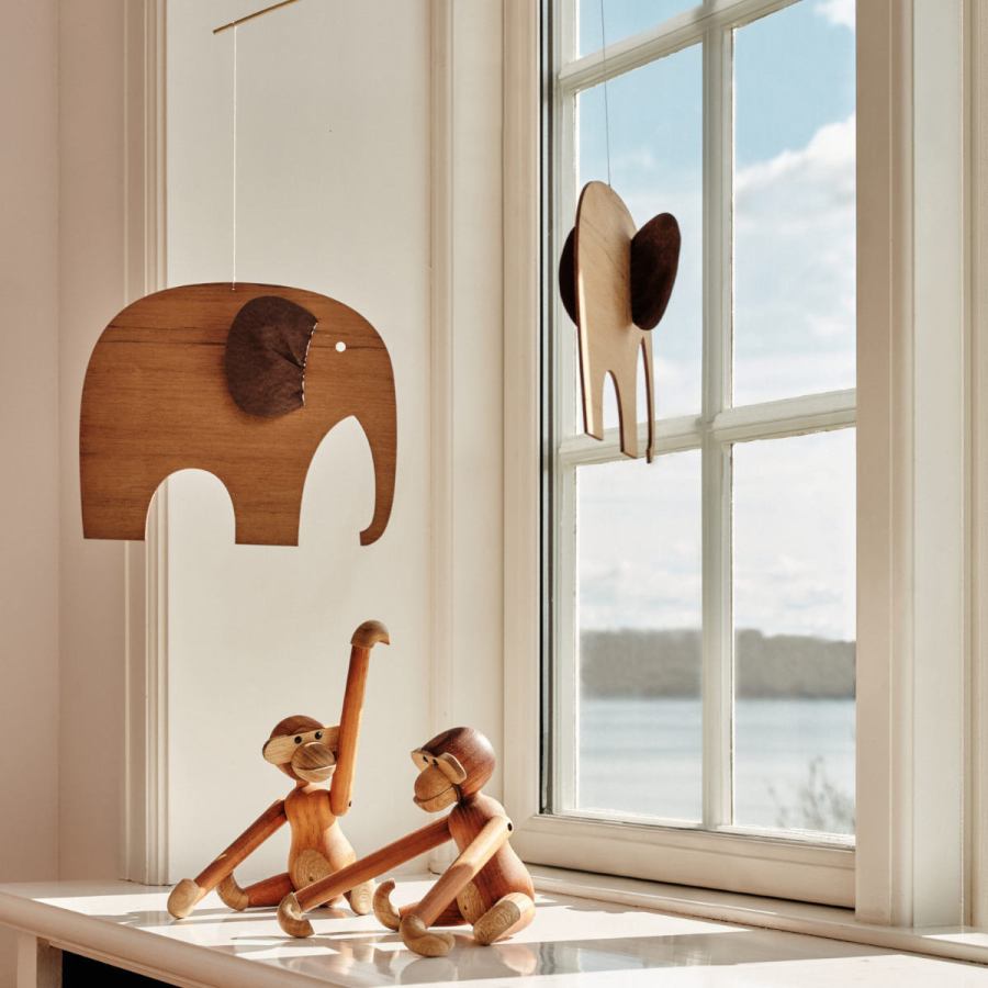 Classic mobile "Elephant Party" made of Teak and Leather