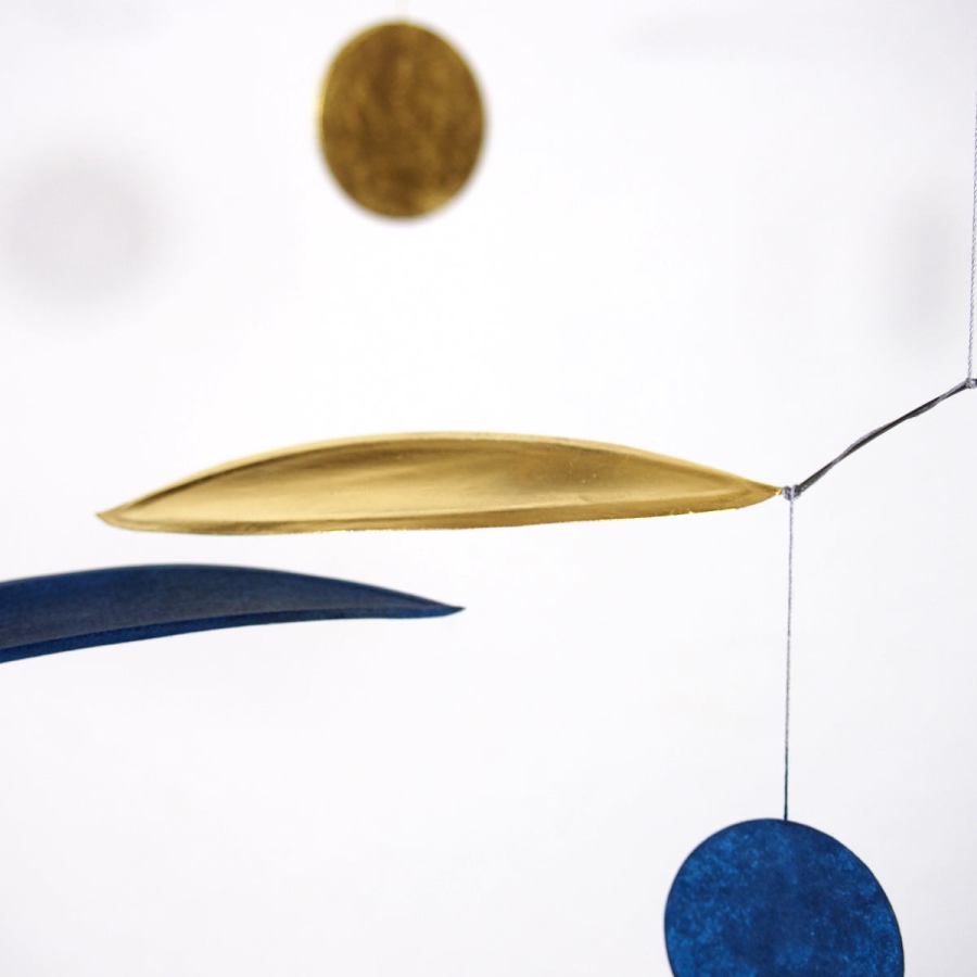 Art Mobile "Wipp" Grey/Seafoam Green - Gold in Multi-Level Arrangement (40 x 65 cm)