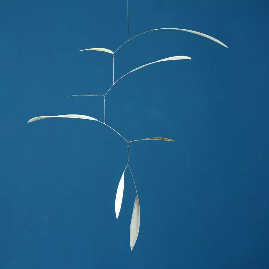Handbemaltes Design-Mobile "Swipp" – Grau / Beige mit Blattgold (60 x 60 cm)