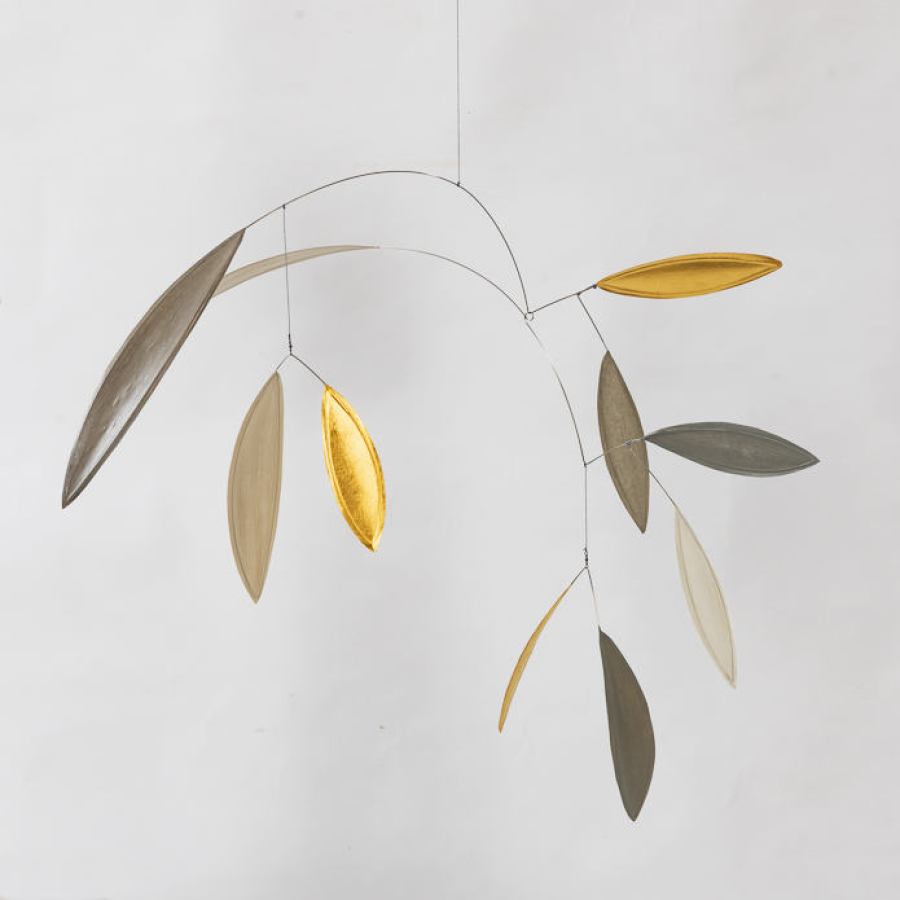 Exklusives Kunst-Mobile "Tina" Braun / Gold aus handbemaltem Papier mit Blattgold (55 x 55 cm)