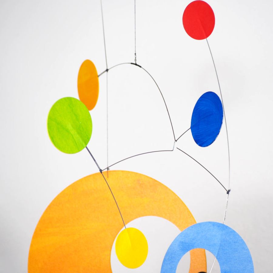 Handgefertigtes Mid Century-Mobile "Mori" in leuchtenden Farben (50 x 35 cm)