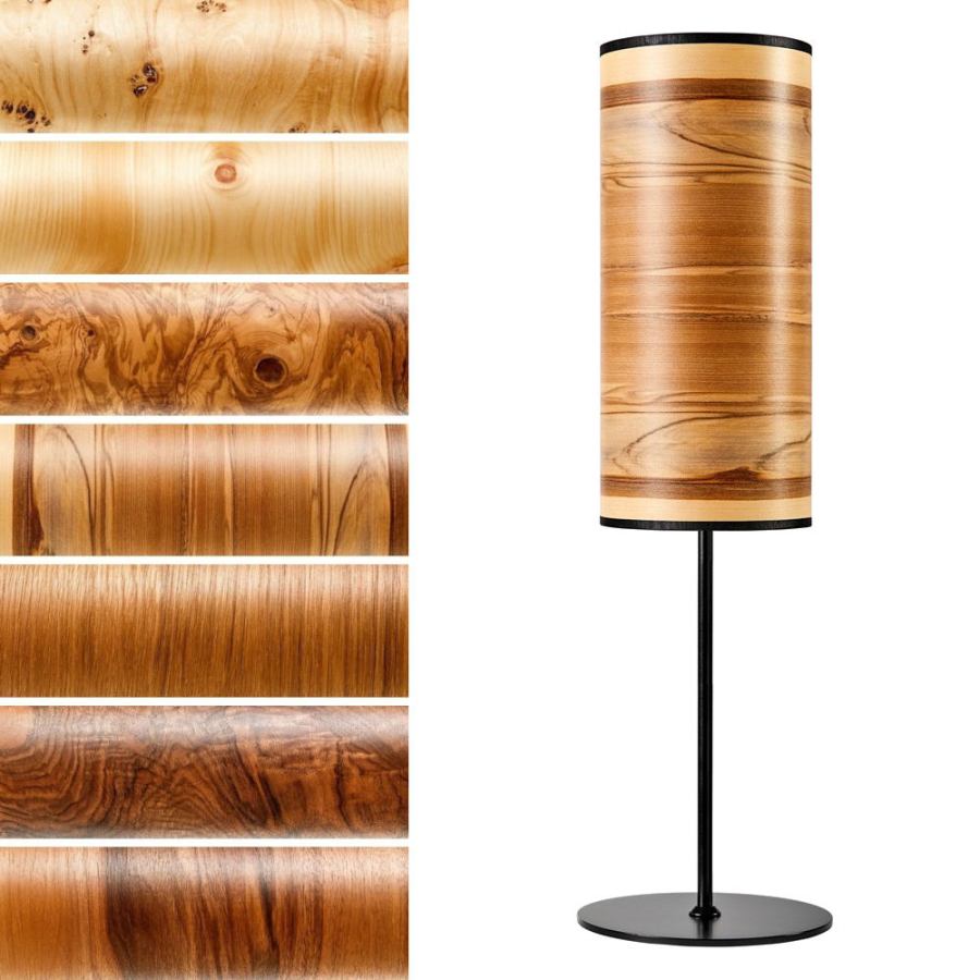 Design-Tischleuchte mit hohem Zylinderschirm aus durchscheinendem Holzfurnier