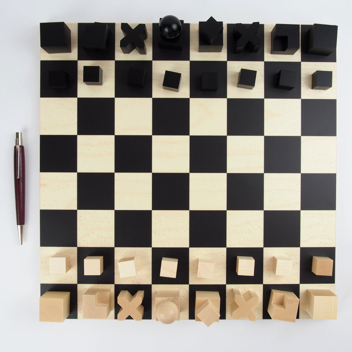Bauhaus-Schachspiel aus Ahorn von Naef Kunstbaron