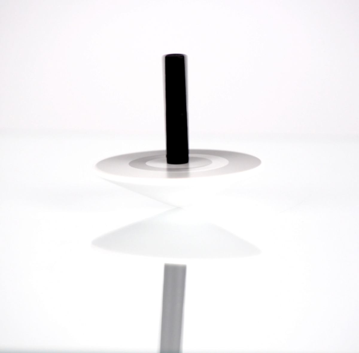 Illusions-Kreisel Op-Tric von Naef | Kunstbaron