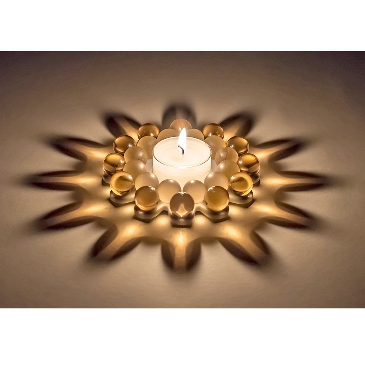 Tealight Candler Holder "Glass Bead Star" with Beautiful Light Refraction – Whisky