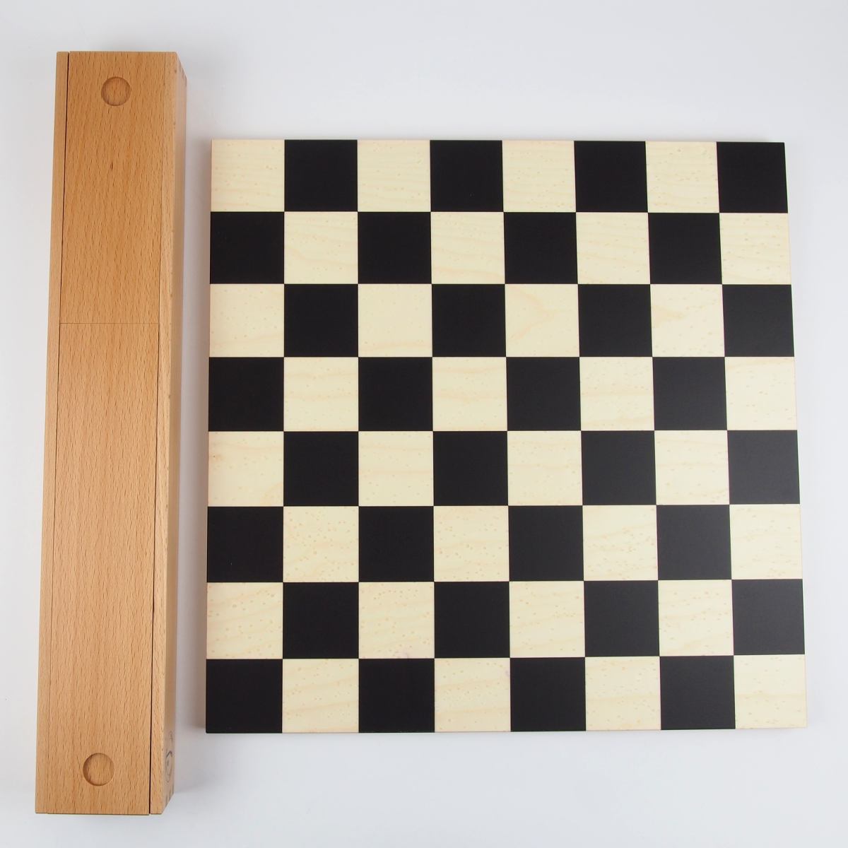 Handgefertigtes Bauhaus-Schachspiel