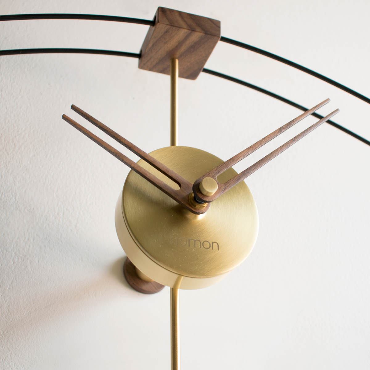 Design Wall Clock "Mini Look" made of Walnut and Fibre Glass