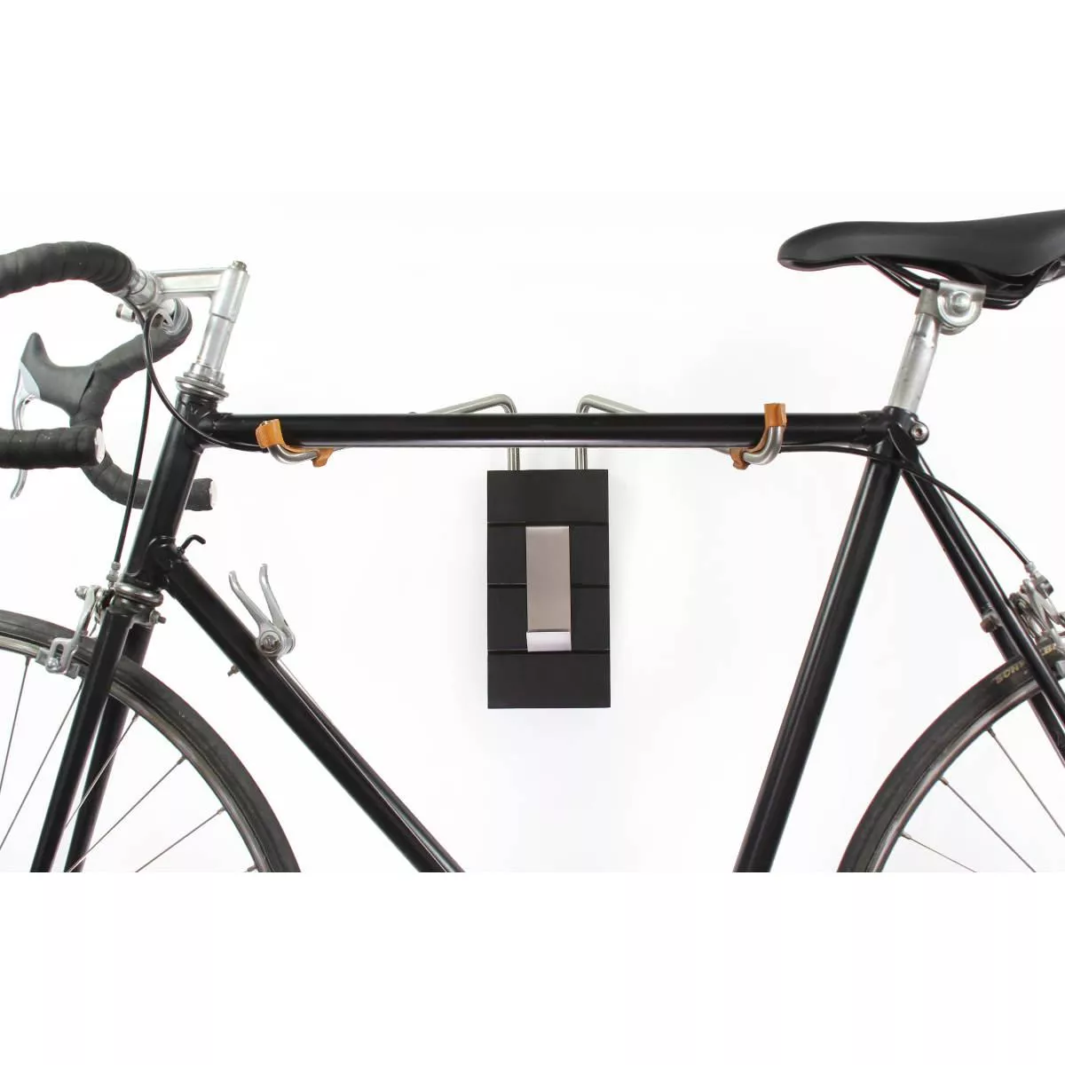 Schwarzer Design-Fahrradhalter aus Buchenholz, Edelstahl und Leder