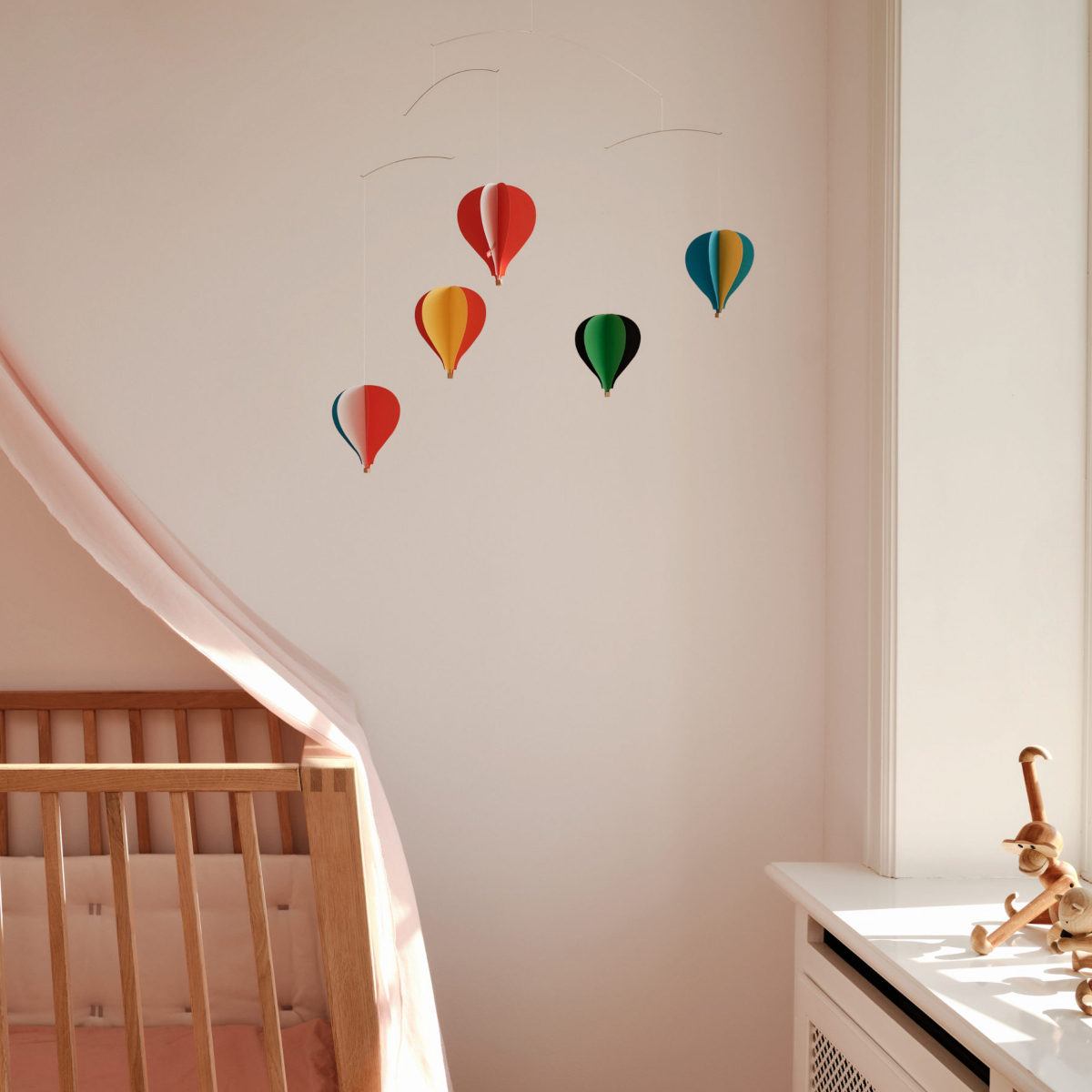 Buntes Baby- und Kinder-Mobile "Balloon 5" mit Heißluftballons (53 x 62 cm)