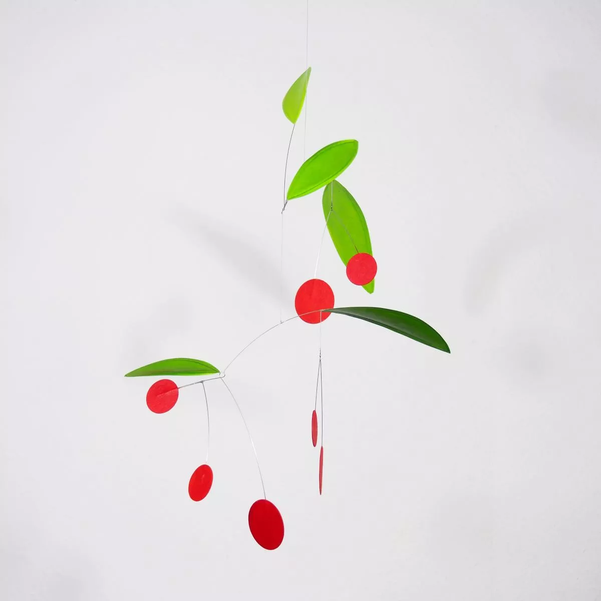 Handgefertigtes Kunst-Mobile "Cerezas" aus lackiertem Papier (groß)