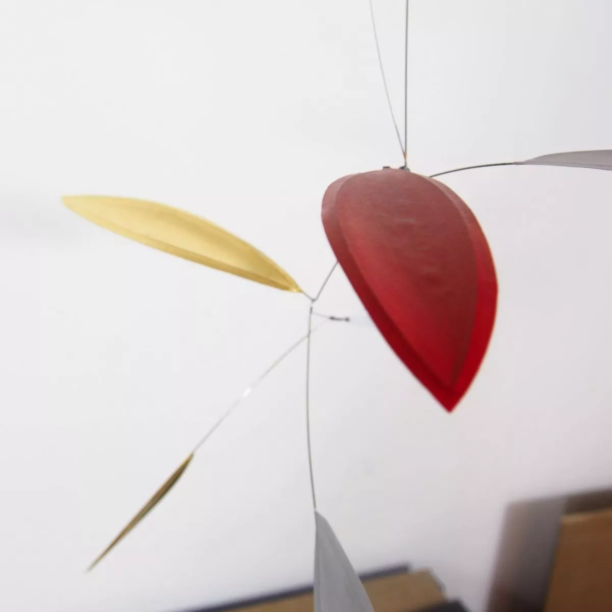 Delicate Handmade Leaf-Shaped Mobile "Little Leaf", Gold (60 x 50 cm)