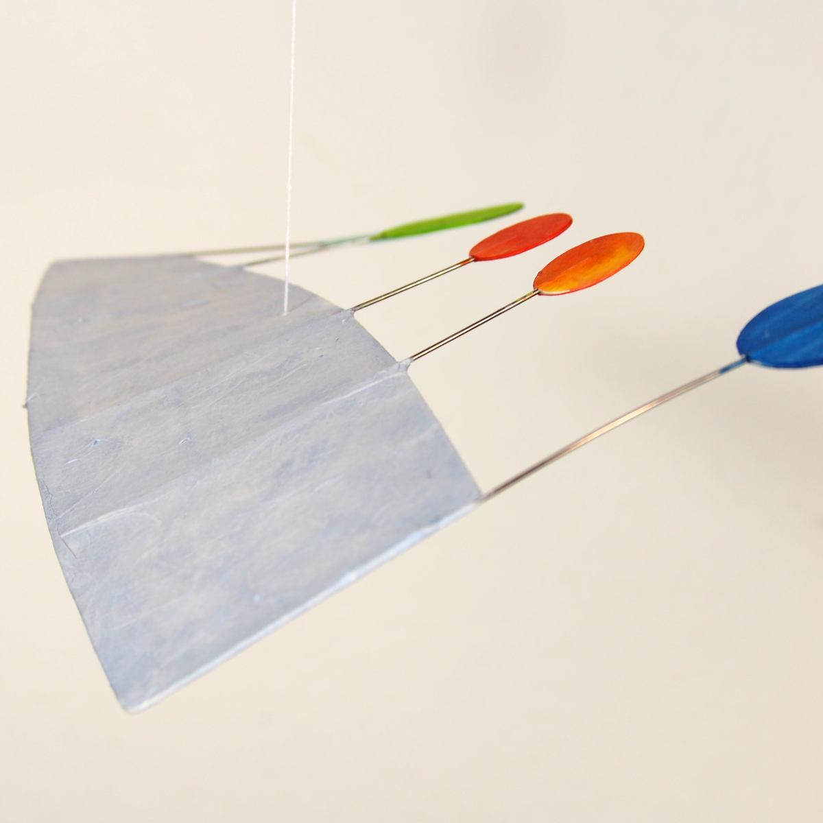 Buntes Kunst-Mobile "Anni" (blau / grau / bunt) aus Japan-Papier (50 x 50 cm)