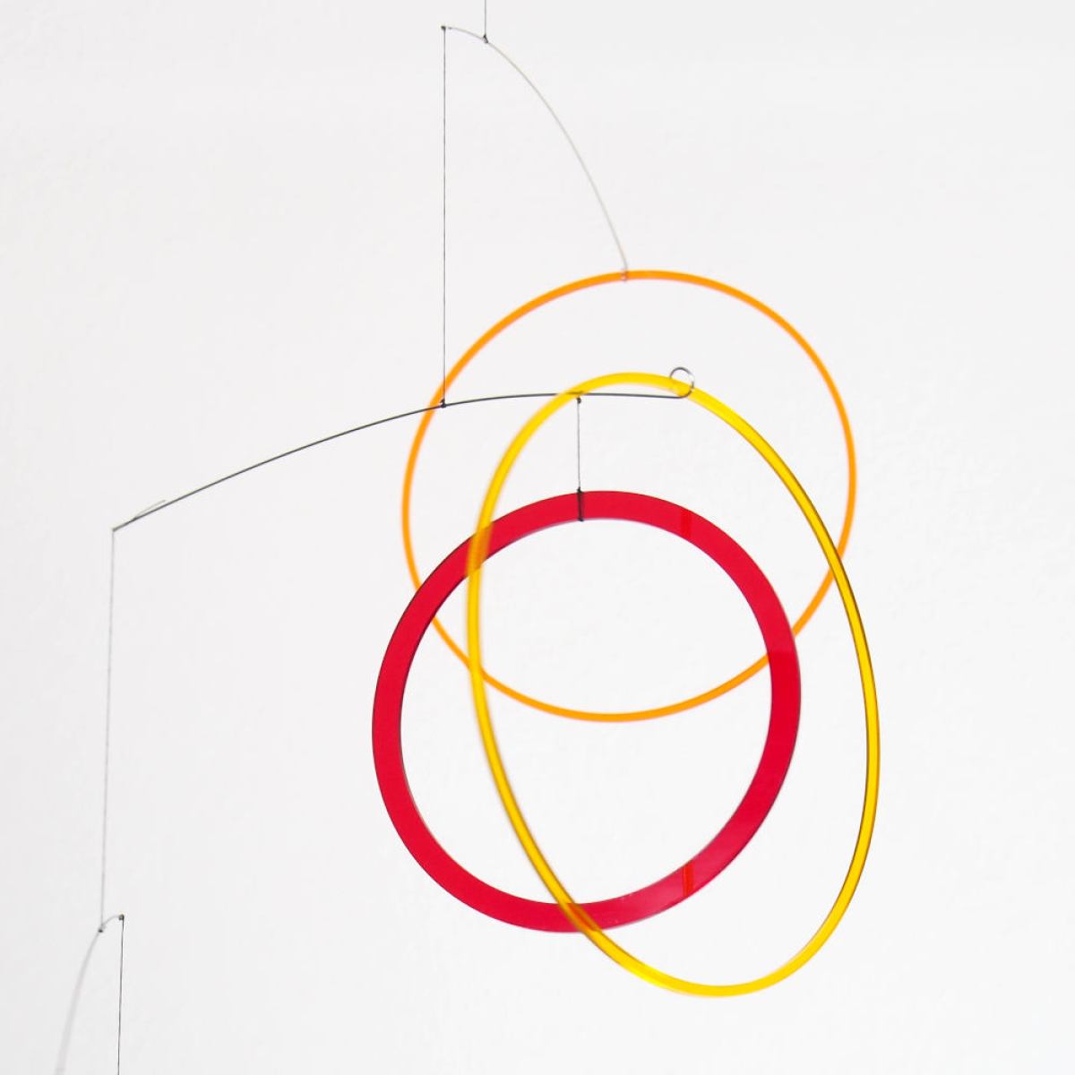 Art Mobile "Vicos" (Orange / Red) with Five Rings (45 x 45 cm)
