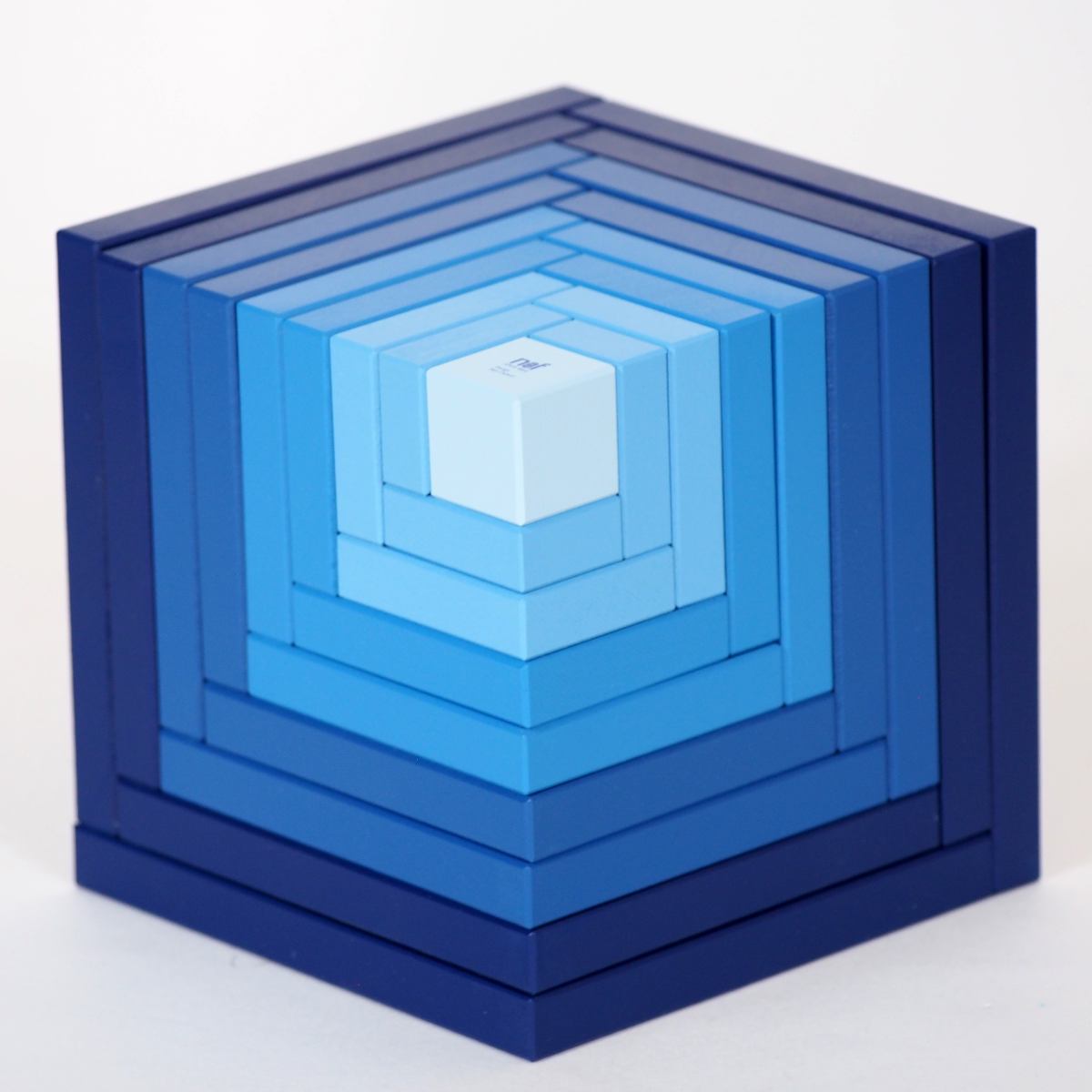 Cella (Blau) – Originales Naef-Spiel aus Holz für kreative Konstruktionen