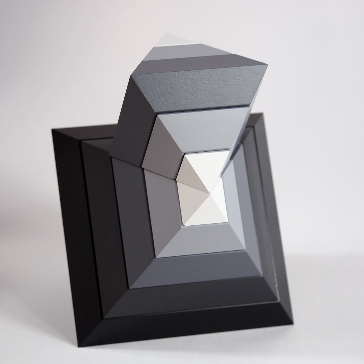 Diamant (Grau) – Originales Naef-Spiel für kreative Konstruktionen