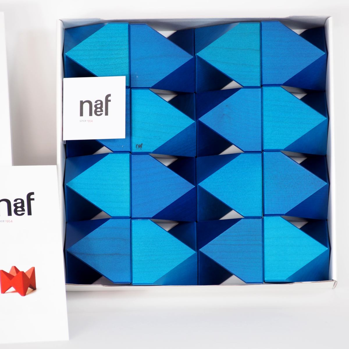 Tawa (Blau) – Originales Naef-Spiel aus Holz für kreative Konstruktionen