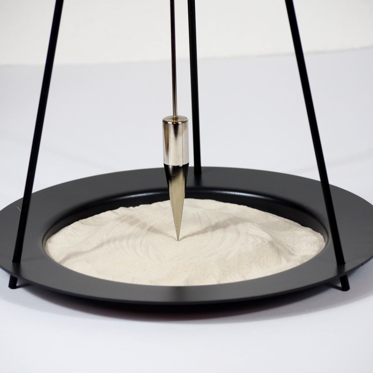 サンドペンデュラム 55cm （Sand Pendulum Height : 550mm） - 知育玩具