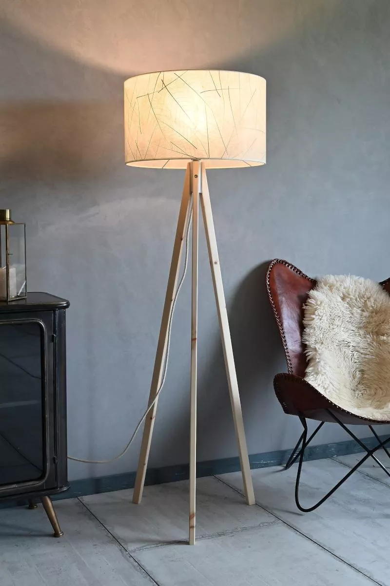 Three-Legged Design Floor Lamp with Natural Leaves Shade (Height 150 cm)